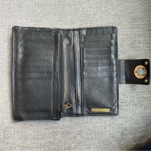 Marc by Marc Jacobs Wallet - Picture 3 of 7